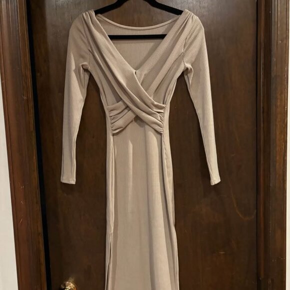 Astr the Label Midi Dress - XS - Picture 1 of 3